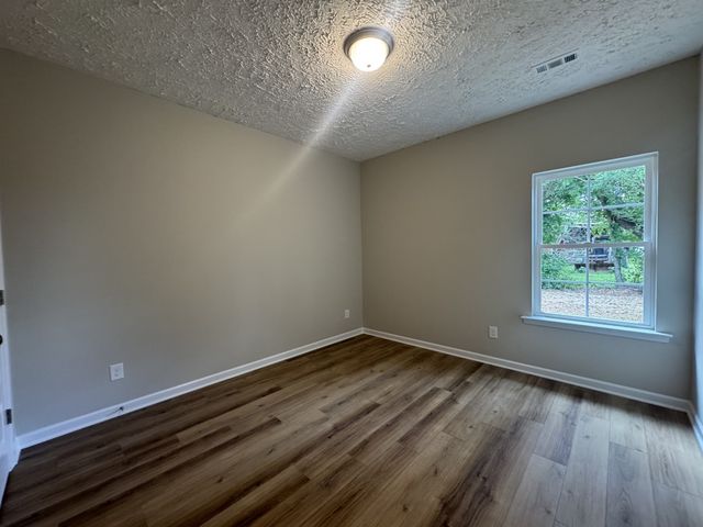 69 Laurel View St, Manchester, TN 37355