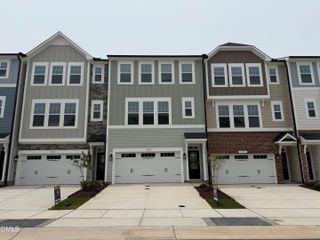 10055 Secluded Gdn Drive 151, Apex, NC 27523