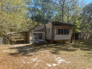 11372 E HIGHWAY 25, Ocklawaha, FL 32179