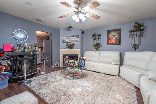 6437 Henco Drive, Fort Worth, TX 76119