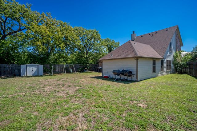 6437 Henco Drive, Fort Worth, TX 76119
