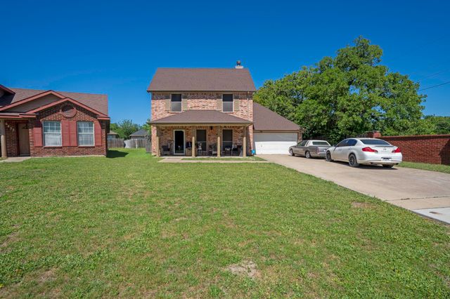 6437 Henco Drive, Fort Worth, TX 76119