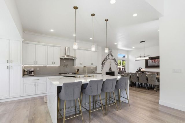 5979 Starwood Drive, San Jose, CA 95120