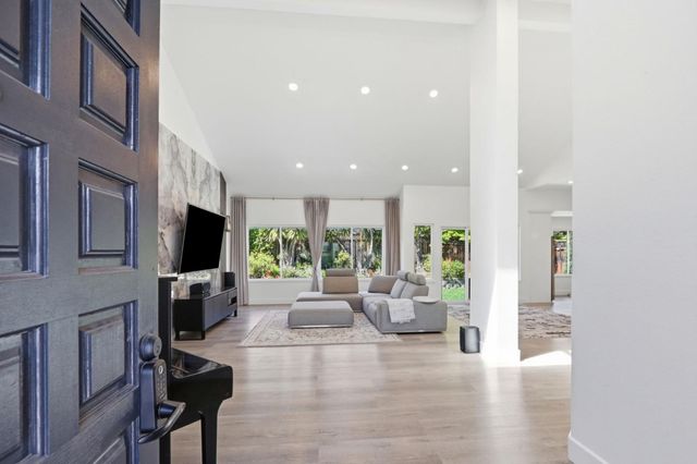 5979 Starwood Drive, San Jose, CA 95120