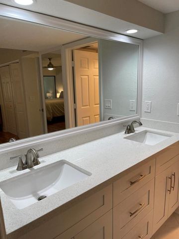 1660 Twelve Oaks Way 203, North Palm Beach, FL 33408
