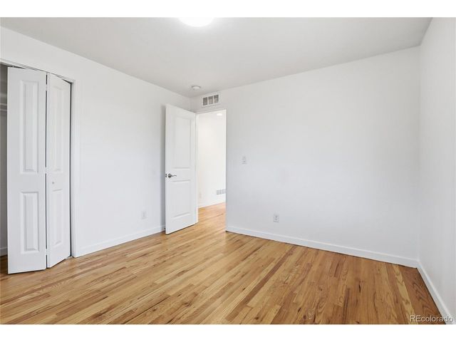 3101 Victor St, Aurora, CO 80011