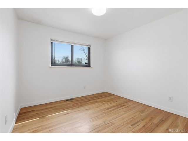 3101 Victor St, Aurora, CO 80011