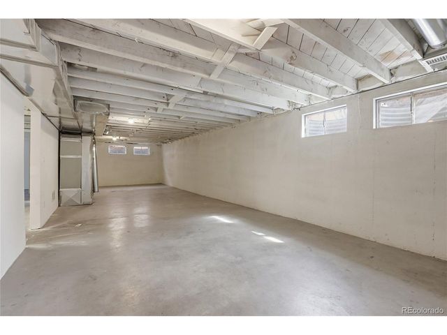 3101 Victor St, Aurora, CO 80011