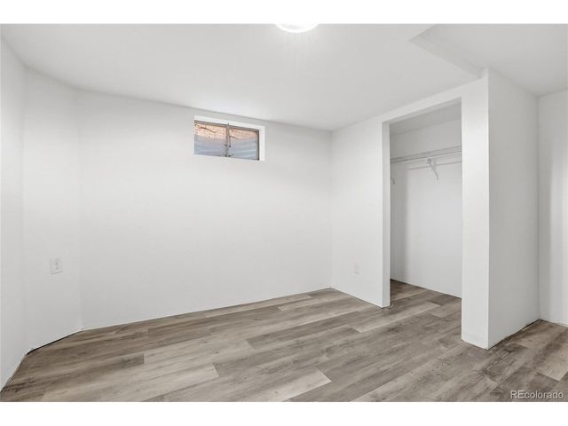 3101 Victor St, Aurora, CO 80011