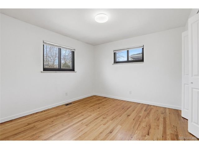 3101 Victor St, Aurora, CO 80011