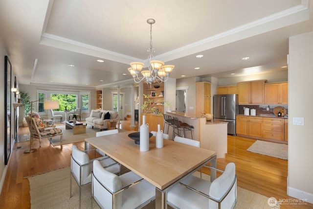 2711 4th Avenue W, Seattle, WA 98119