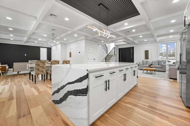 14 Hoover Lane, Bethpage, NY 11714