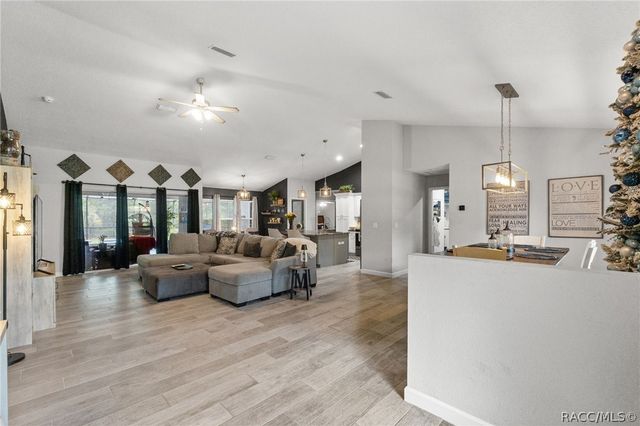 4631 N Rushmore Loop, Beverly Hills, FL 34465