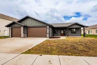 4712 Hampton Loop S, Moorhead, MN 56560