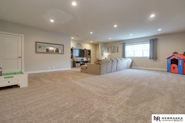 9746 S 79Th Street, Lincoln, NE 68516