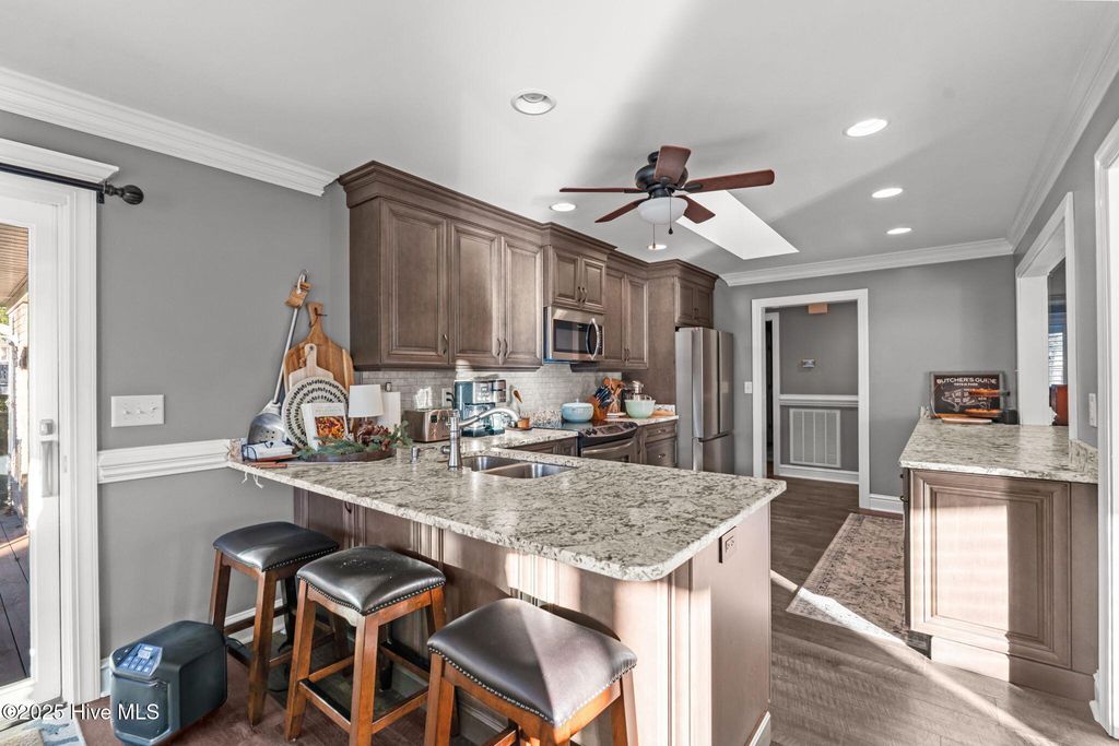 Image 18 of property listing at 149 Owens Circle, West End, NC 27376