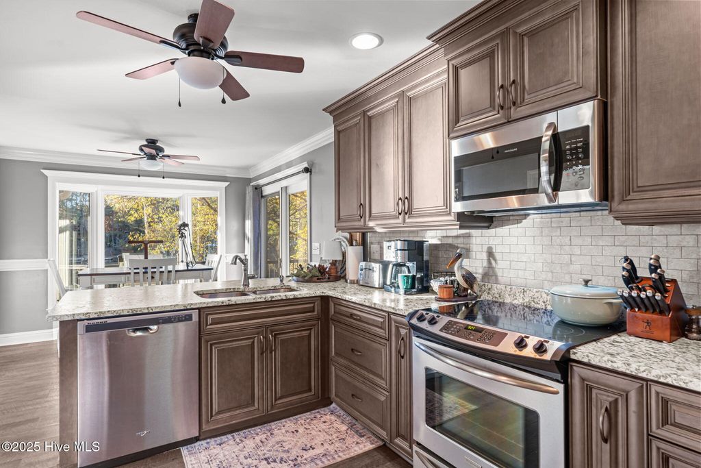 Image 19 of property listing at 149 Owens Circle, West End, NC 27376