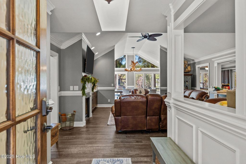 Image 8 of property listing at 149 Owens Circle, West End, NC 27376