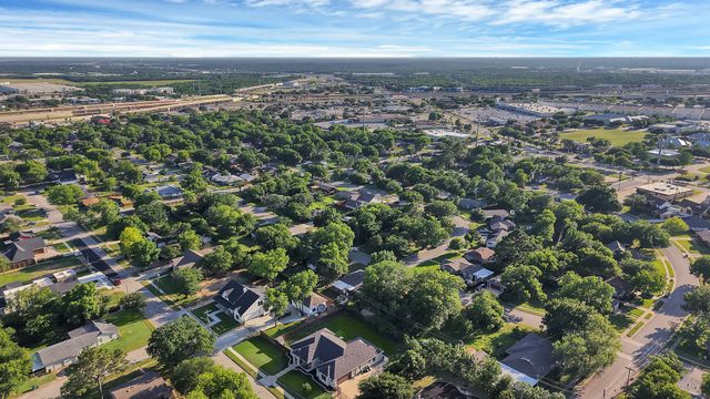 1103 Bellaire Drive, Grapevine, TX 76051