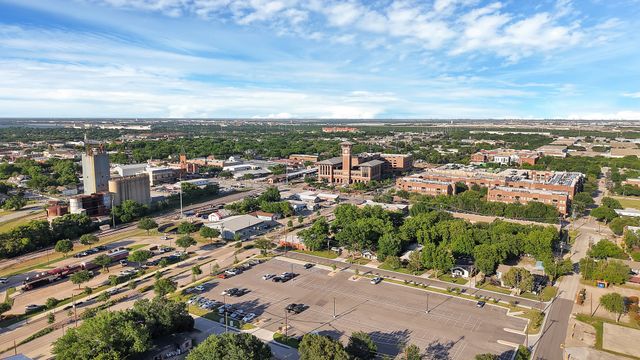 1103 Bellaire Drive, Grapevine, TX 76051