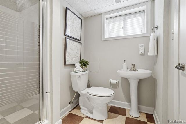 5370 Edgelake Drive, Pinckney, MI 48169