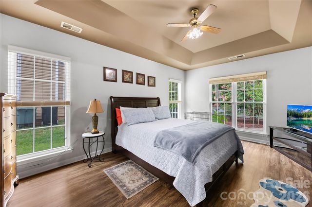 1363 Yorkshire Place NW, Concord, NC 28027