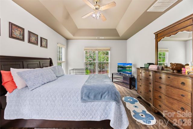1363 Yorkshire Place NW, Concord, NC 28027