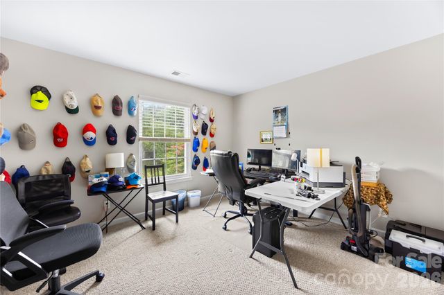 1363 Yorkshire Place NW, Concord, NC 28027