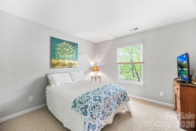1363 Yorkshire Place NW, Concord, NC 28027