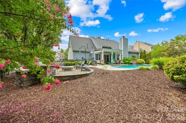 1363 Yorkshire Place NW, Concord, NC 28027