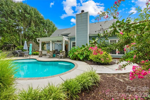 1363 Yorkshire Place NW, Concord, NC 28027