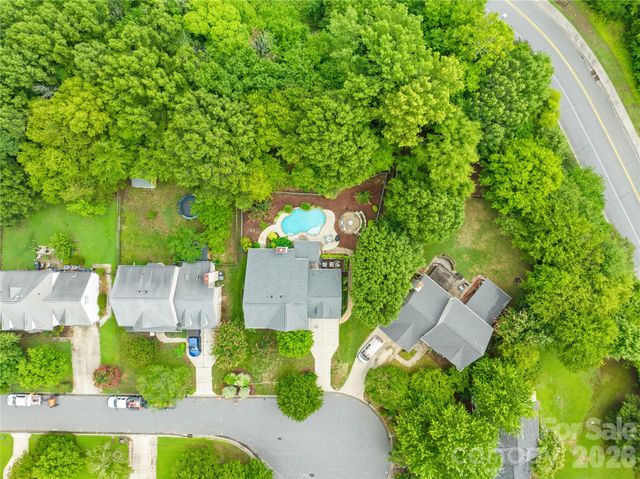 1363 Yorkshire Place NW, Concord, NC 28027