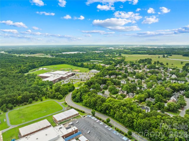 1363 Yorkshire Place NW, Concord, NC 28027