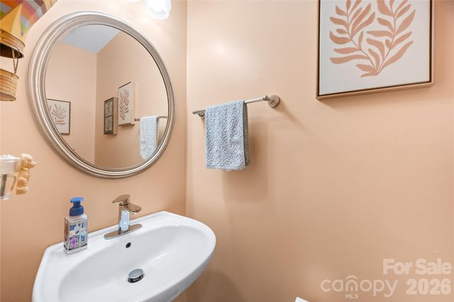 1363 Yorkshire Place NW, Concord, NC 28027