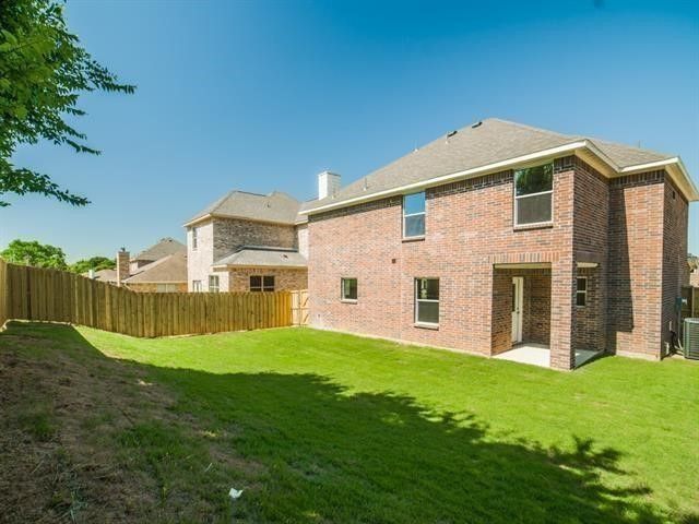 122 Brooks Drive, Terrell, TX 75160
