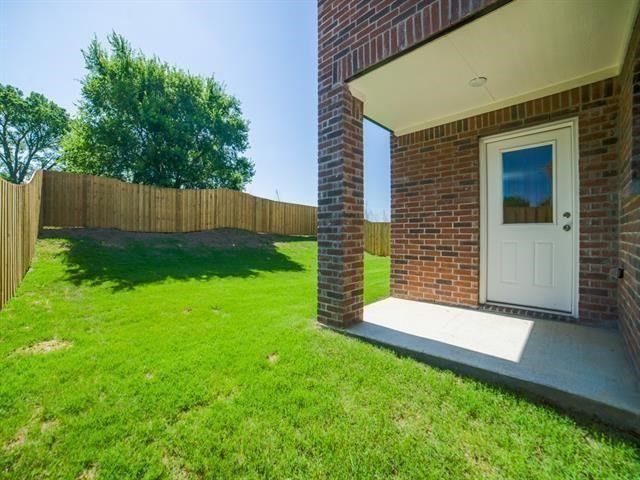 122 Brooks Drive, Terrell, TX 75160