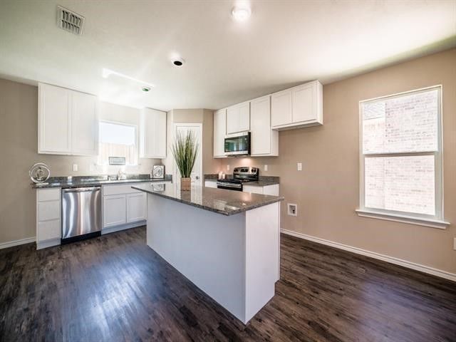 122 Brooks Drive, Terrell, TX 75160