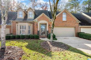 12 THE OAKS CIRCLE, Hoover, AL 35244