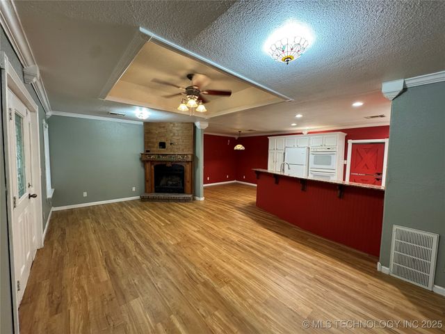 1509 Pawnee Avenue, Hartshorne, OK 74547