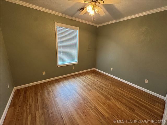 1509 Pawnee Avenue, Hartshorne, OK 74547