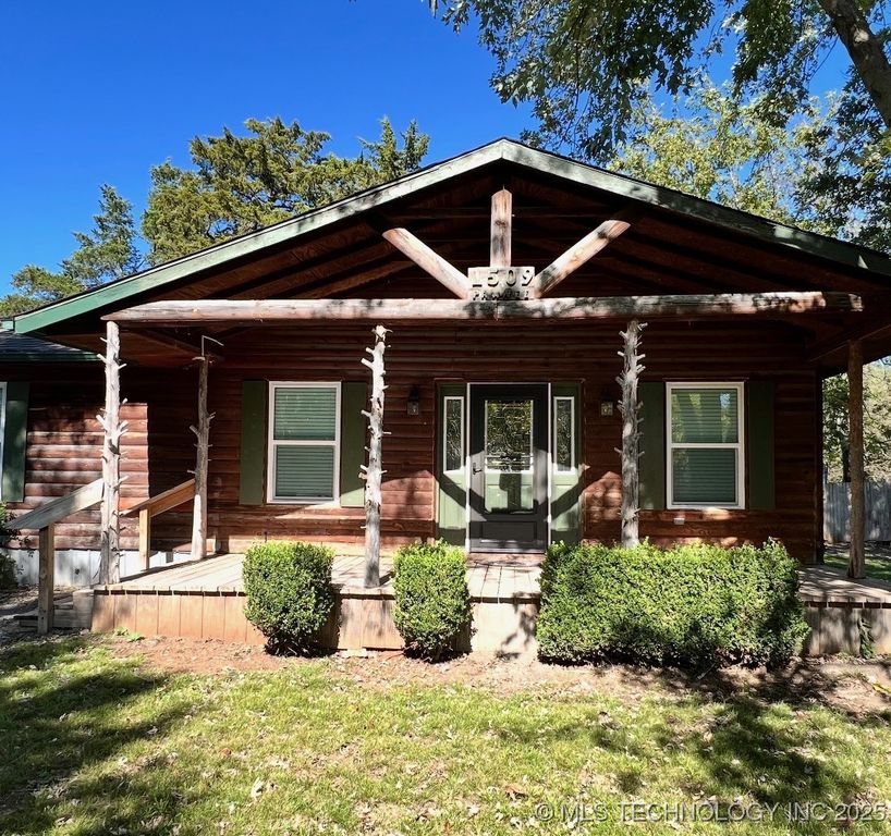 1509 Pawnee Avenue, Hartshorne, OK 74547