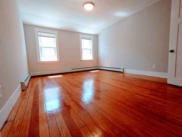11 Bay State Ave 2, Somerville, MA 02144