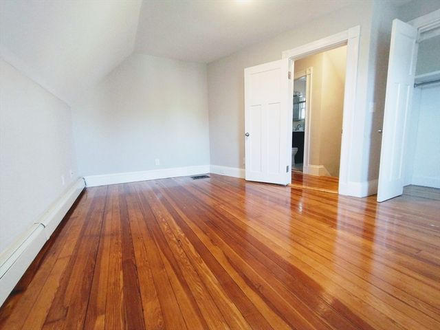11 Bay State Ave 2, Somerville, MA 02144