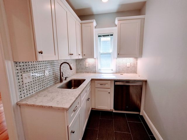 11 Bay State Ave 2, Somerville, MA 02144