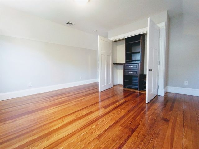 11 Bay State Ave 2, Somerville, MA 02144