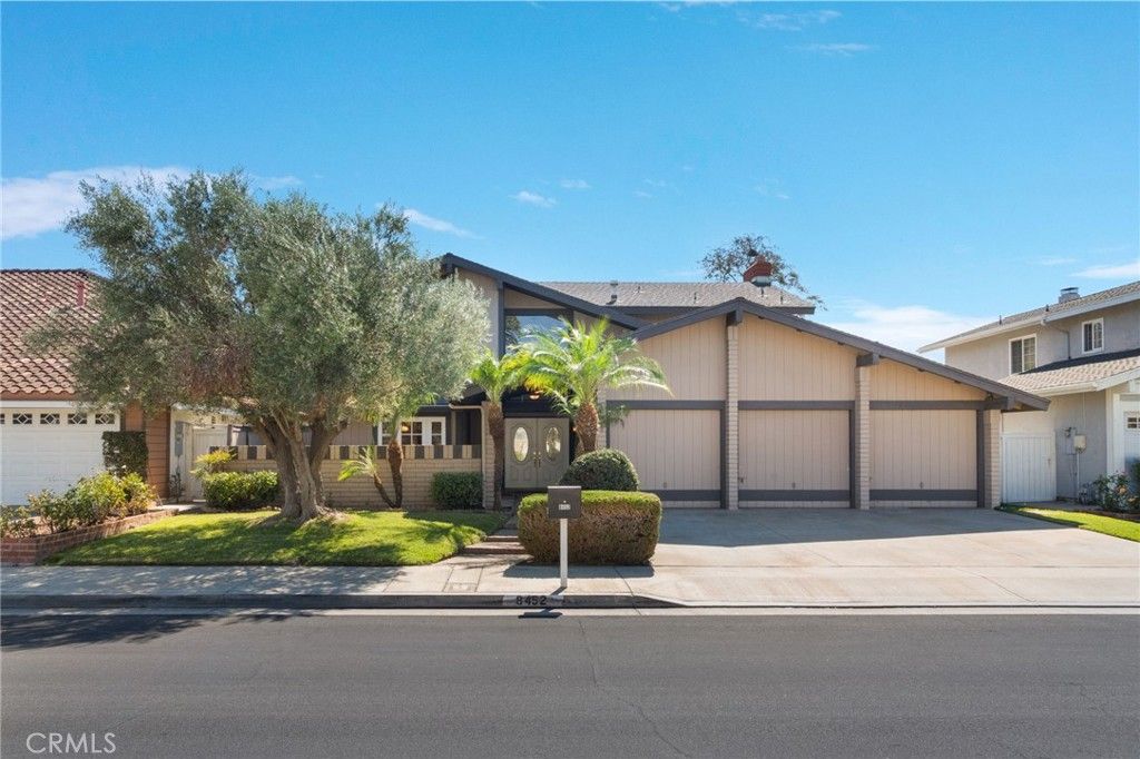 8452 Compton, Huntington Beach, CA 92646 — photo 2