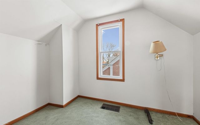 1330 Beaconsfield Street, Grosse Pointe, MI 48230
