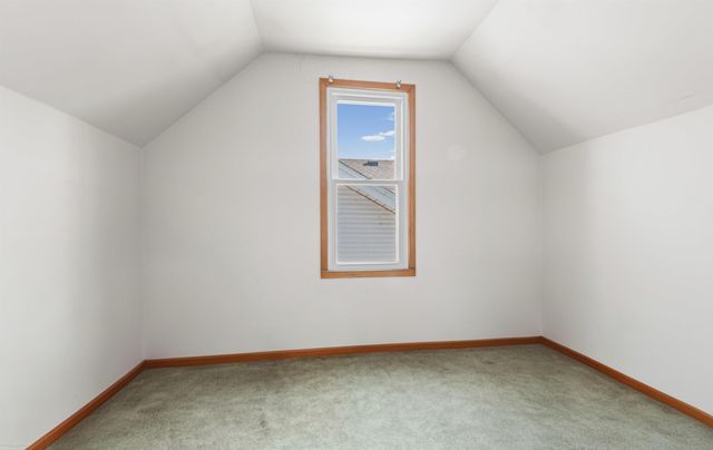 1330 Beaconsfield Street, Grosse Pointe, MI 48230
