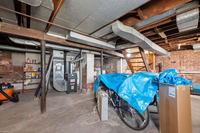 1330 Beaconsfield Street, Grosse Pointe, MI 48230
