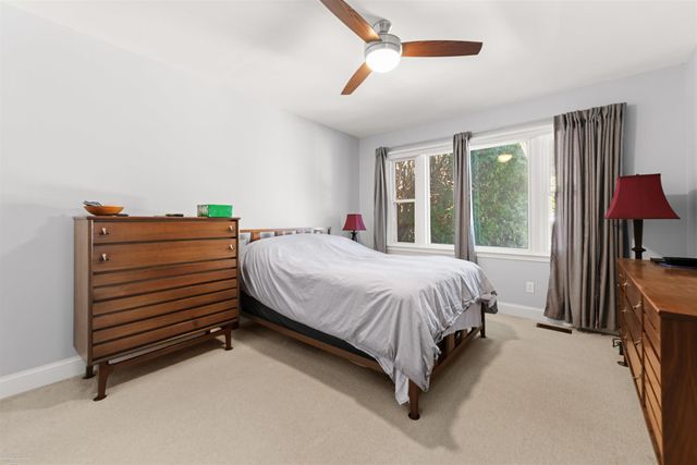 1330 Beaconsfield Street, Grosse Pointe, MI 48230